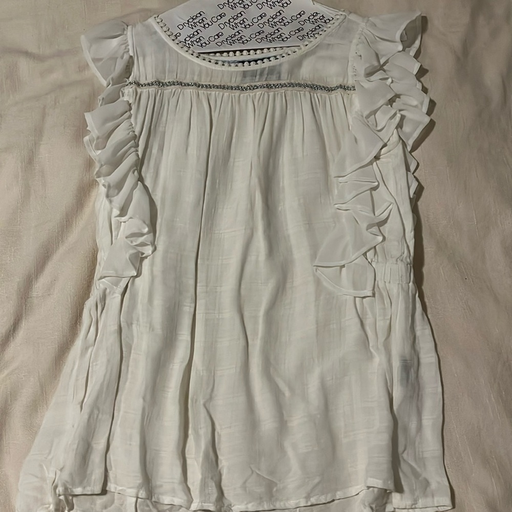 Whire gauzy Nanette Lepore top with silver detail